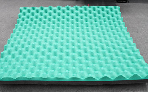 隔音棉切割機——高效智能的隔音棉切割設(shè)備選擇